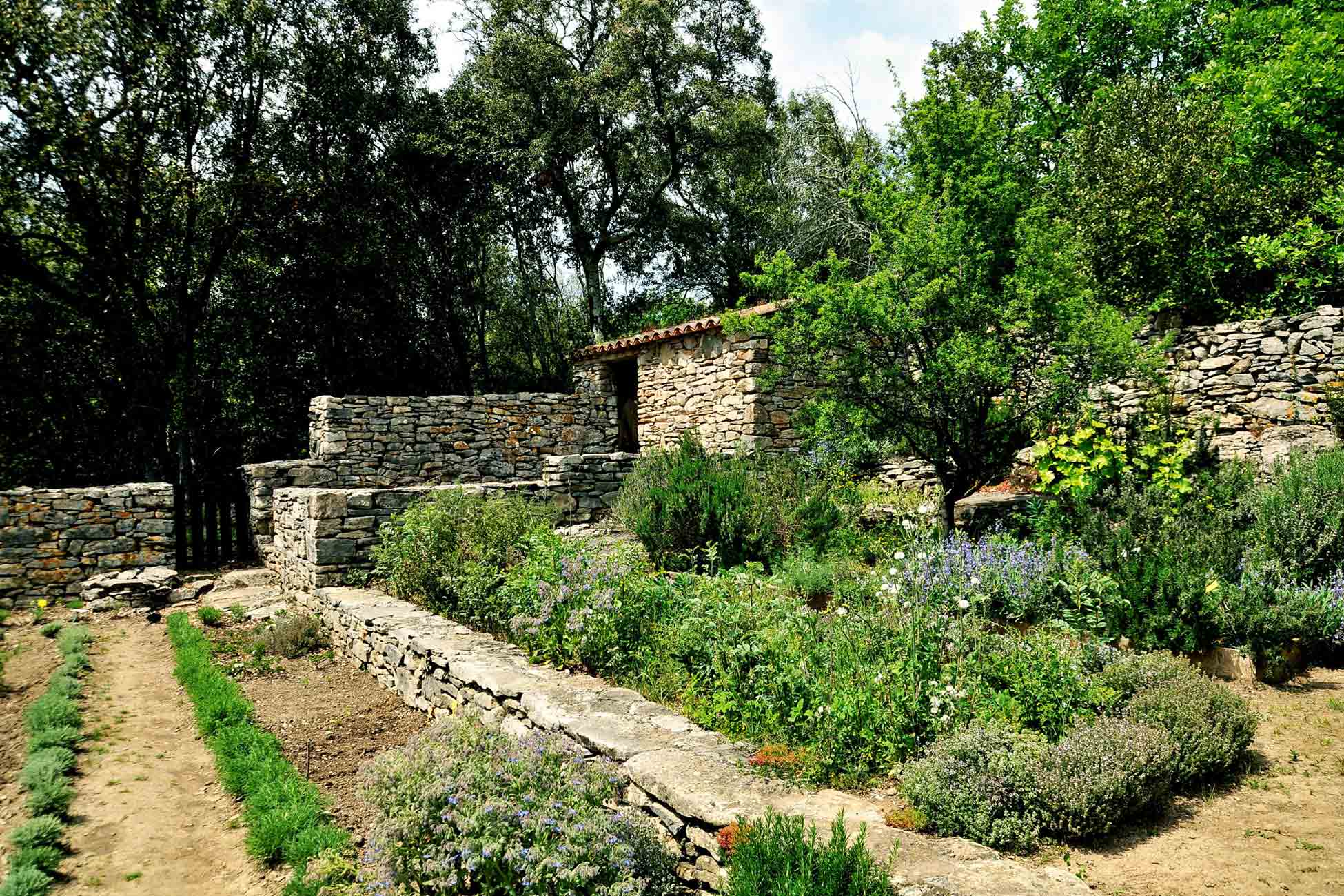 LaGardie Pont des Camisards à Mialet – Photo de Daniel Villafruela – CC BY-SA 3.0 – via Wikimedia Commons