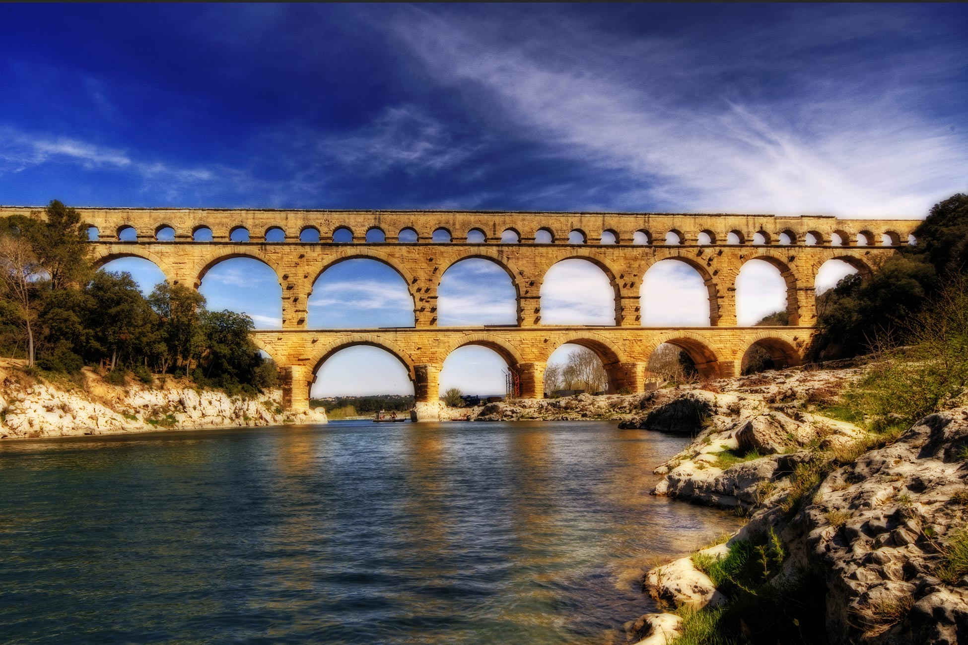 Pont du Gard – Photo de [Nom du photographe] – CC BY-SA 3.0 – via Wikimedia Commons